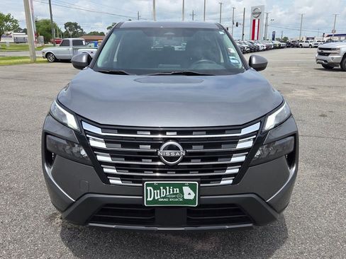 Used 2024 Nissan Rogue SV FWD image 17