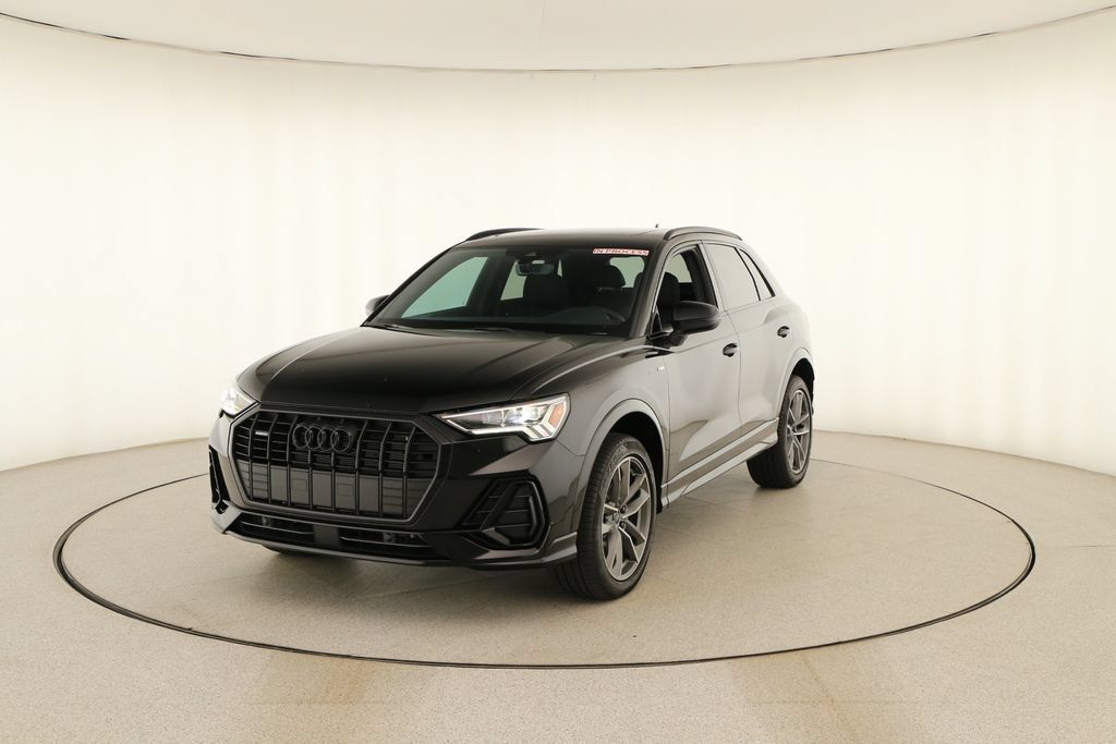 Used 2024 Audi Q3 2.0T Premium w/ Convenience Package AWD/4WD image 12