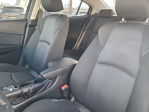Used 2015 MAZDA MAZDA3 i Sport image 15