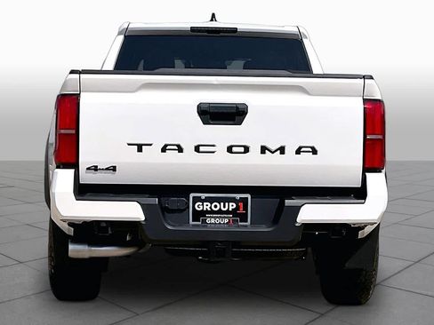 Used 2024 Toyota Tacoma TRD Off-Road AWD/4WD image 5