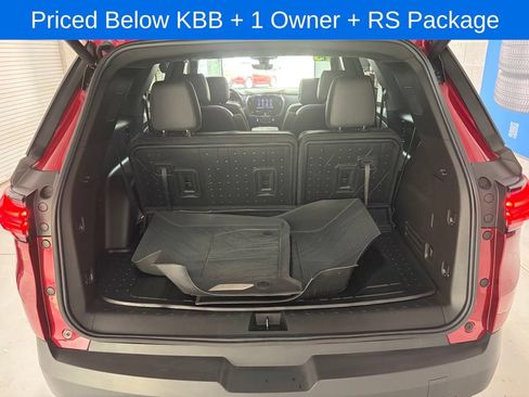 Used 2023 Chevrolet Traverse RS w/ LPO, Floor Liner Package AWD/4WD image 19