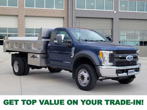 Used 2017 Ford F550 2WD Regular Cab Super Duty image 1