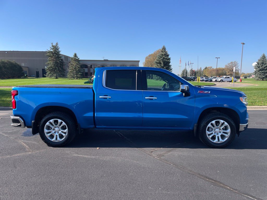 Used 2024 Chevrolet Silverado 1500 LTZ w/ LTZ Premium Package AWD/4WD image 6