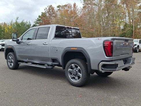 New 2026 GMC Sierra 2500 SLT w/ SLT Premium Package image 3