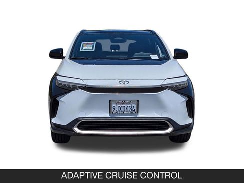 Used 2023 Toyota bZ4X FWD image 4