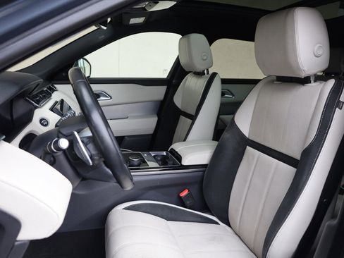 Used 2019 Land Rover Range Rover Velar R-Dynamic SE AWD/4WD image 15
