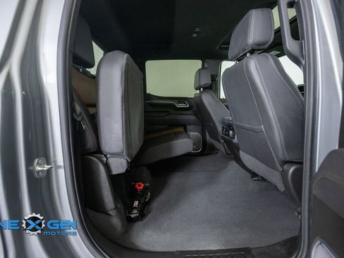 Used 2025 Chevrolet Silverado 1500 High Country w/ Technology Package AWD/4WD image 39