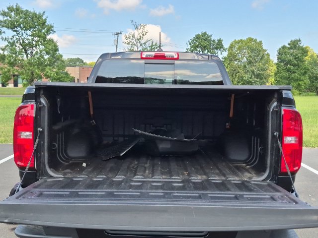 Used 2022 Chevrolet Colorado Z71 AWD/4WD image 32