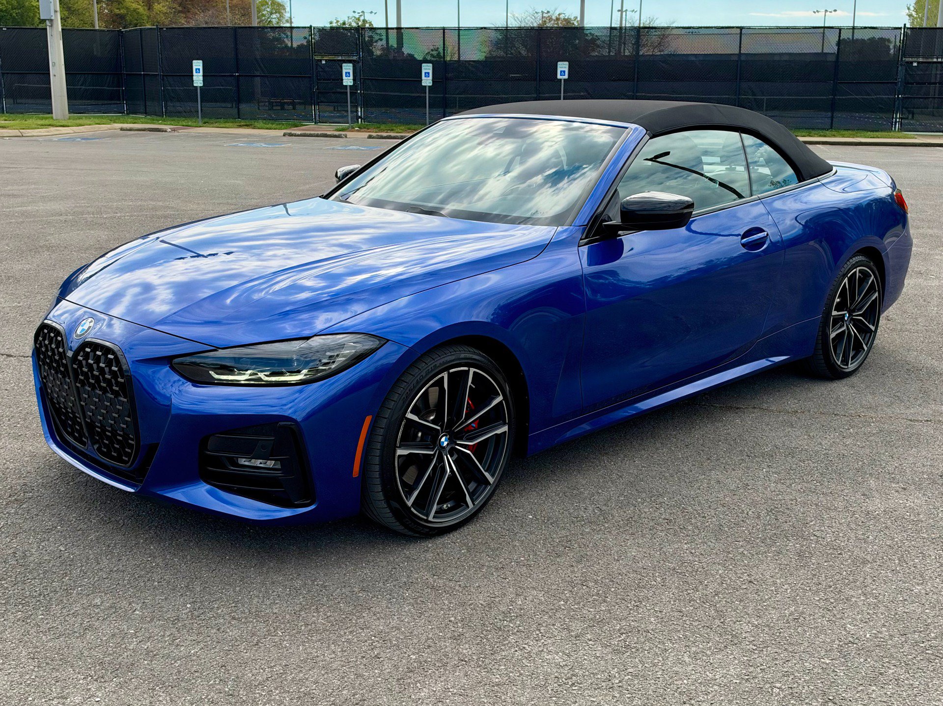 Used 2023 BMW 430i xDrive Convertible w/ M Sport Package AWD/4WD image 12
