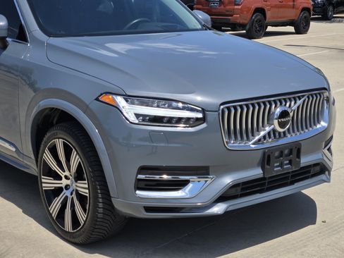 Used 2022 Volvo XC90 T8 Inscription AWD/4WD image 9