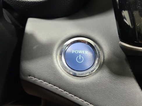 Used 2022 Toyota Highlander XLE AWD/4WD image 37