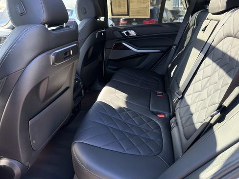 Used 2024 BMW X5 xDrive40i w/ M Sport Package AWD/4WD image 14