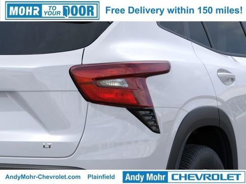 New 2026 Chevrolet Trax LT w/ Driver Confidence Package FWD image 11