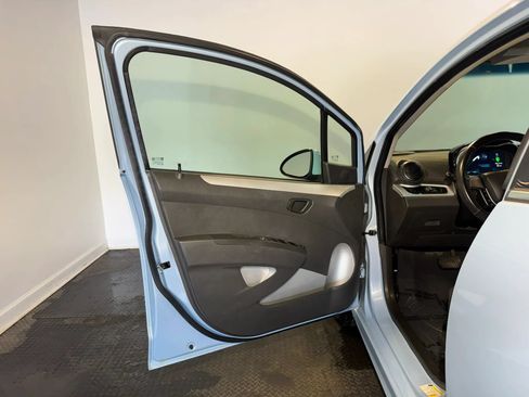 Used 2016 Chevrolet Spark LT FWD image 7