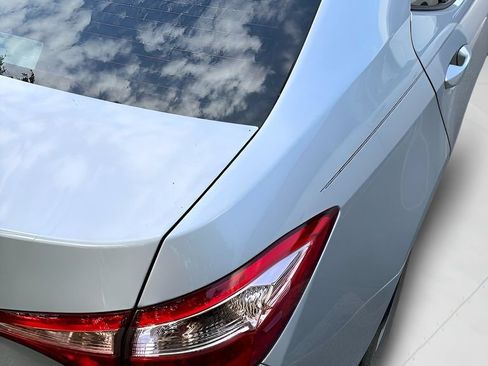 Used 2019 Toyota Corolla LE FWD image 7