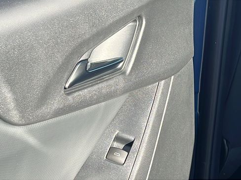 New 2026 Chevrolet Equinox LT w/ Midnight Edition image 12