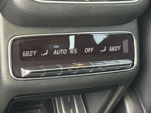 Used 2021 Mercedes-Benz GLE 450 4MATIC image 18