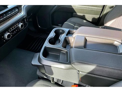 Used 2024 GMC Sierra 1500 Elevation image 16