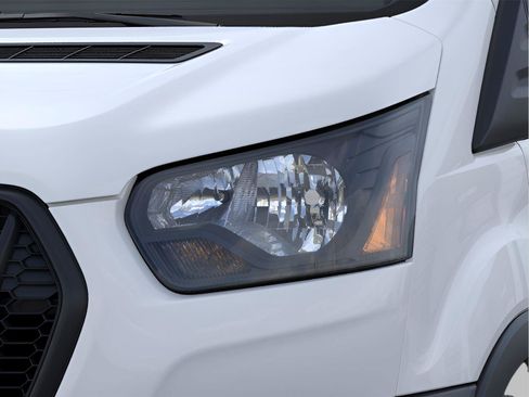 New 2026 Ford Transit 250 148 Medium Roof RWD image 18