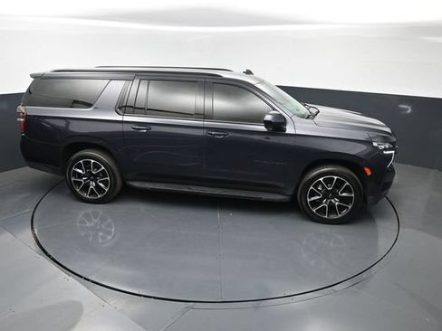 Used 2023 Chevrolet Suburban RST RWD image 20