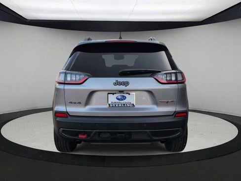 Used 2019 Jeep Cherokee Trailhawk image 7