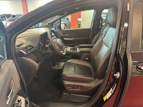 Certified 2024 Toyota Sienna XLE Woodland Edition AWD/4WD image 10