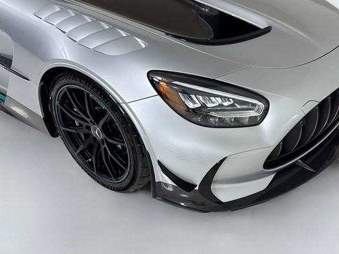 Used 2021 Mercedes-Benz AMG GT Black Series image 33