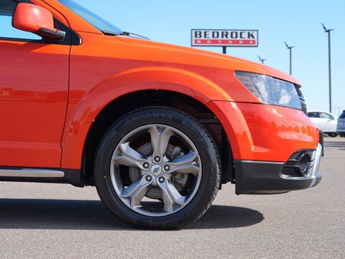 Used 2018 Dodge Journey Crossroad w/ Popular Equipment Group AWD/4WD image 11