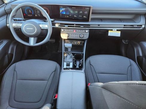 New 2026 Hyundai Tucson SE image 12