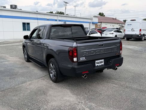 Used 2024 Honda Ridgeline TrailSport image 4