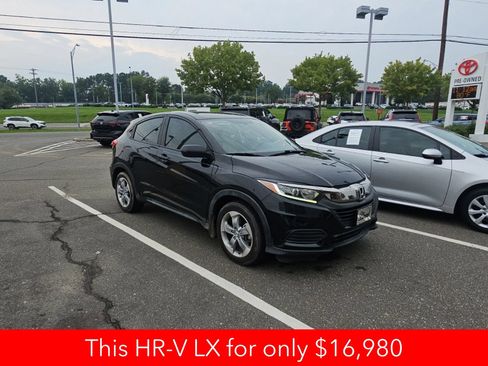 Used 2019 Honda HR-V LX image 11