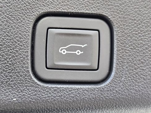 New 2026 GMC Acadia AT4 image 10