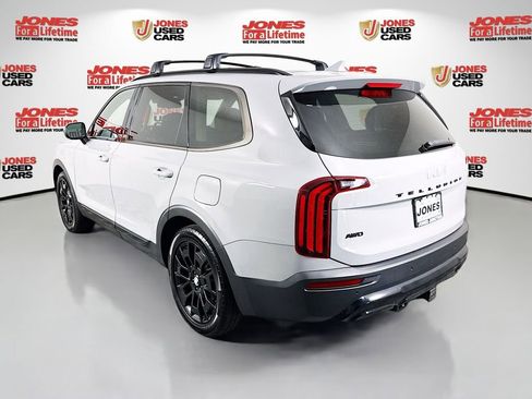 Used 2022 Kia Telluride EX w/ EX Premium Package AWD/4WD image 2