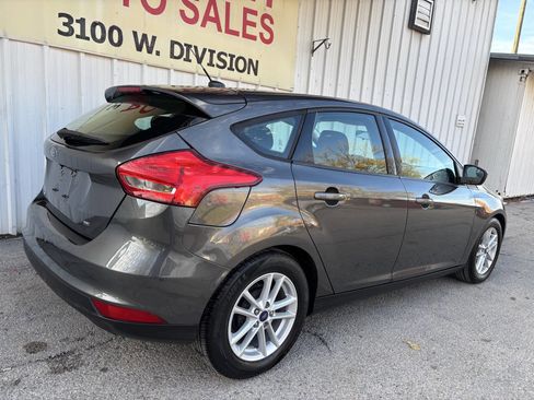 Used 2018 Ford Focus SE image 3