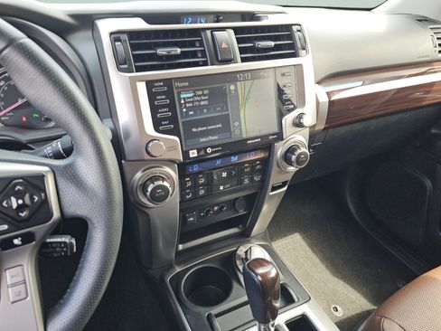 Used 2020 Toyota 4Runner Limited AWD/4WD image 34