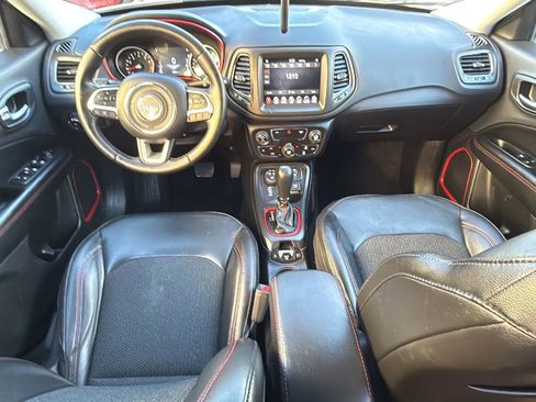 Used 2019 Jeep Compass Trailhawk image 30