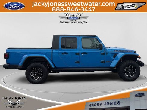 Used 2022 Jeep Gladiator Rubicon w/ Cold Weather Group AWD/4WD image 6