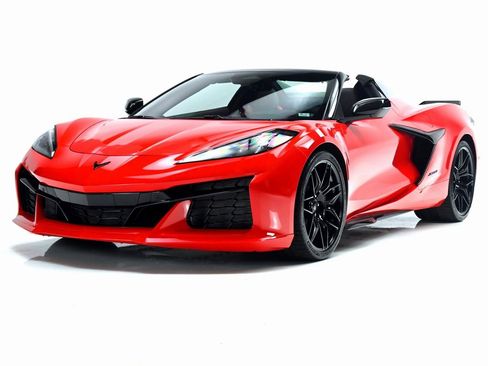 Used 2025 Chevrolet Corvette Z06 image 4