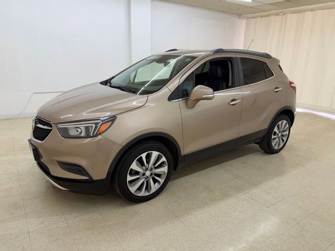 Used 2019 Buick Encore Preferred FWD image 1