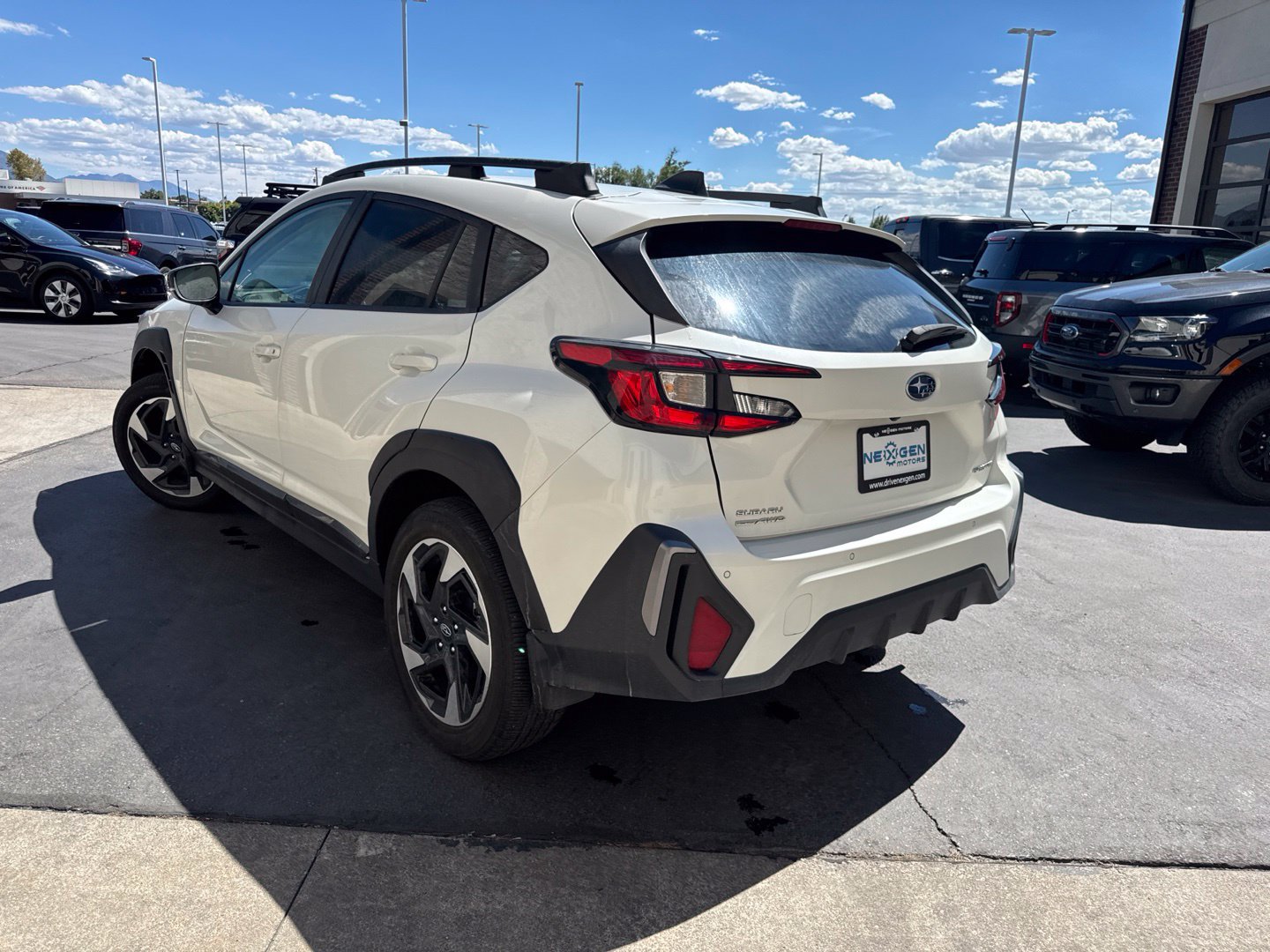 Used 2024 Subaru Crosstrek 2.5i Limited w/ Crosstrek Mirror Package AWD/4WD image 6
