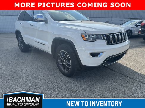 Used 2018 Jeep Grand Cherokee Limited AWD/4WD image 2