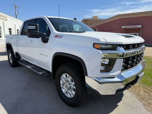 Used 2023 Chevrolet Silverado 2500 LT w/ Convenience Package image 14