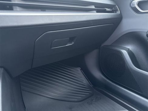 New 2025 Kia K4 LXS image 36