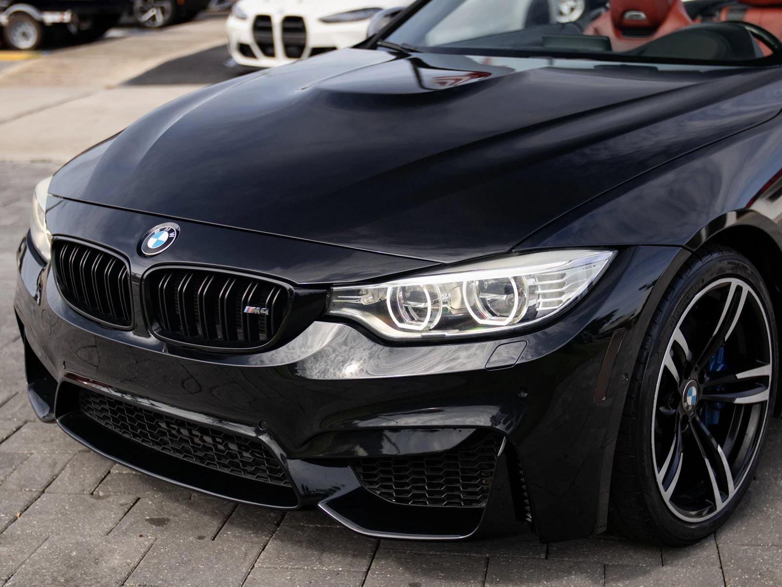 Used 2016 BMW M4 Convertible RWD image 5