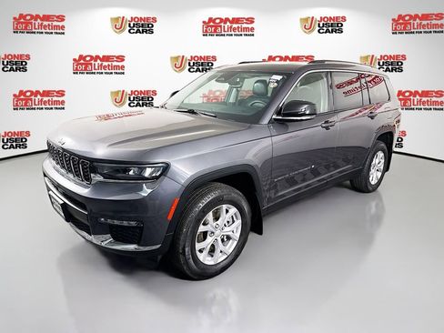 Used 2023 Jeep Grand Cherokee L Limited AWD/4WD image 14