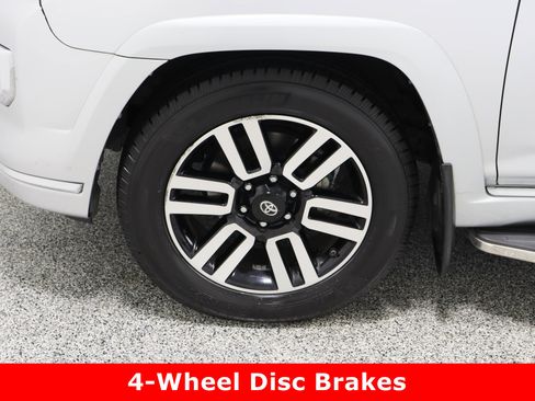 Used 2018 Toyota 4Runner Limited image 11
