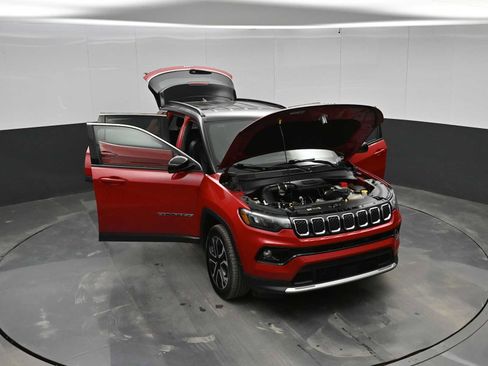 Used 2024 Jeep Compass Limited AWD/4WD image 38