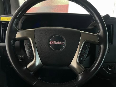 Used 2014 GMC Savana 3500 Extended image 40