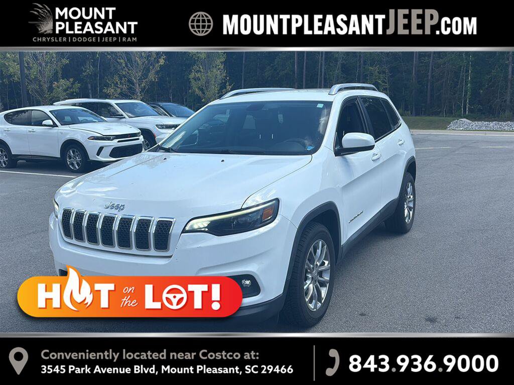 Used 2019 Jeep Cherokee Latitude Plus w/ Comfort/Convenience Group FWD image 1