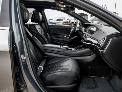 Used 2019 Mercedes-Benz S 560 4MATIC Sedan image 50